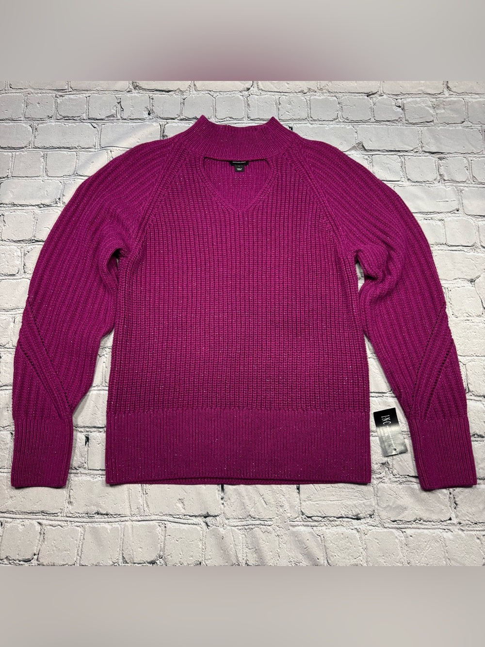 INC International Concepts NWOT Fuchsia & Metallic V‑Neck Ribbed Sweater Size L